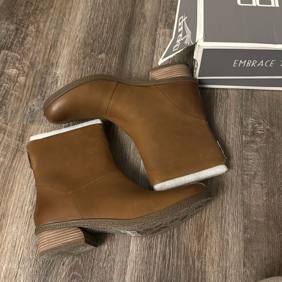 Dansko Womens Brianne Waterproof Burnished Boots 2925-152300 Tan 10.5/11 - Picture 12 of 13